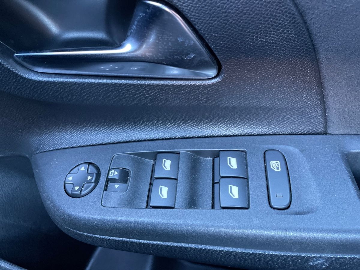 Used Vauxhall Corsa 2023 for sale - 77111616: Photo 20