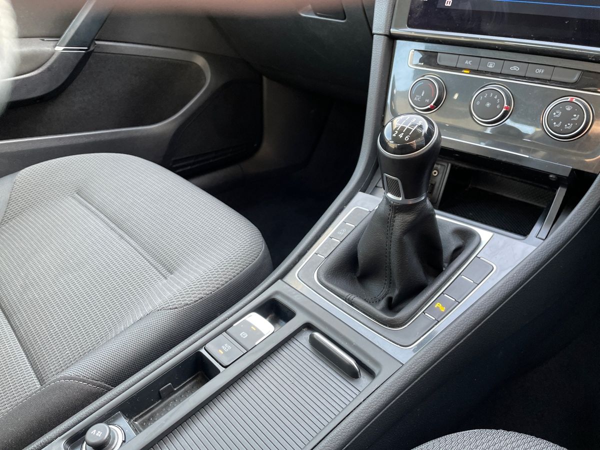 Used Volkswagen Golf 2018 for sale - 77588594: Photo 19