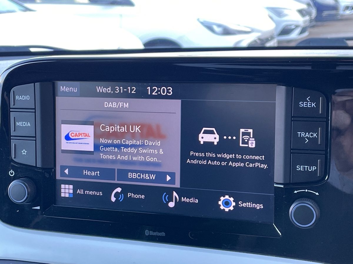 Used Hyundai i10 2022 for sale - 77082525: Photo 25