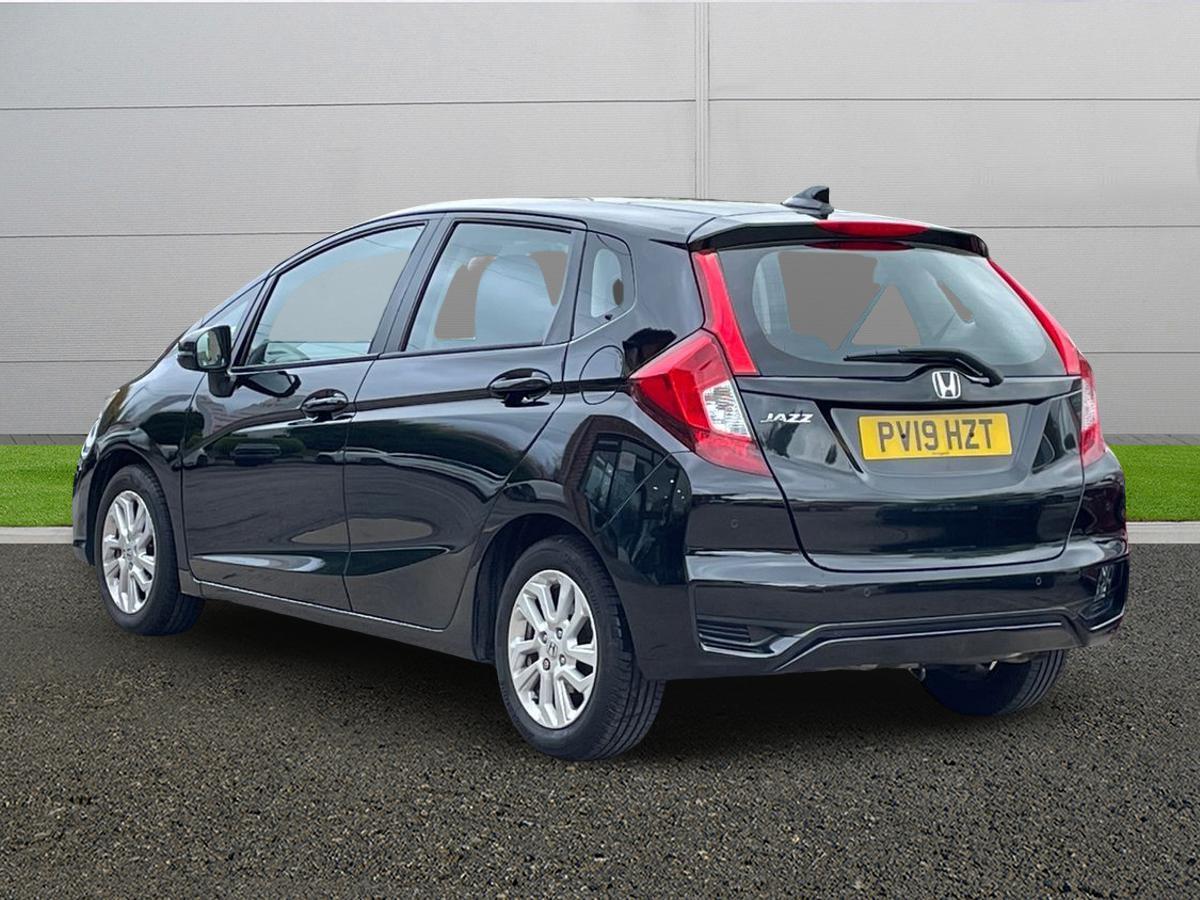 Used Honda Jazz 2019 for sale - 76731025: Photo 5