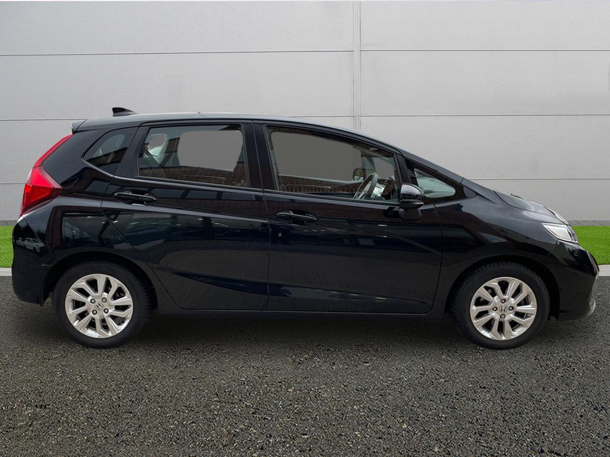 Used Honda Jazz 2019 for sale - 76731025: Photo 8