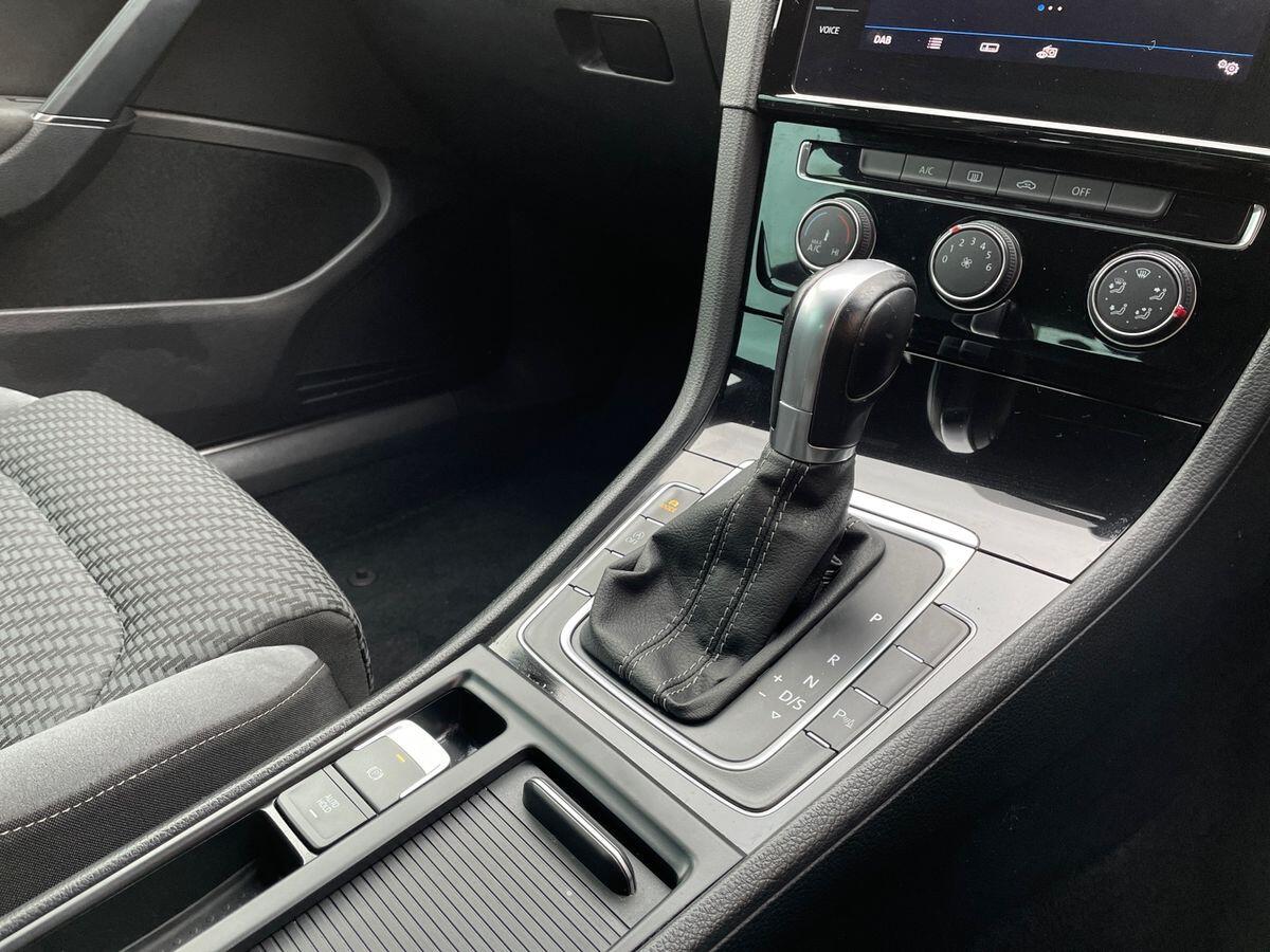 Used Volkswagen Golf 2019 for sale - 76731001: Photo 19