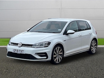Used Volkswagen Golf 2019 for sale - 76731001: Photo