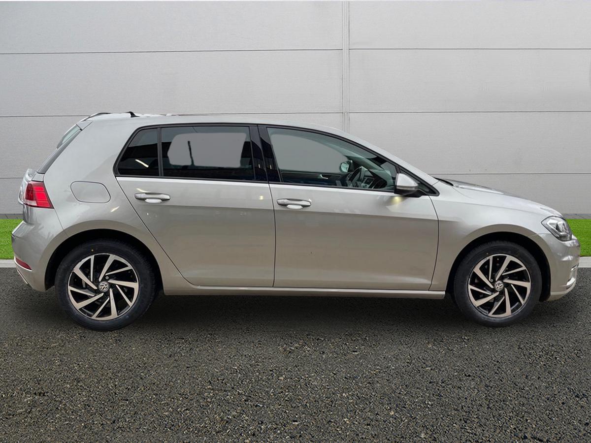 Used Volkswagen Golf 2019 for sale - 77600405: Photo 8
