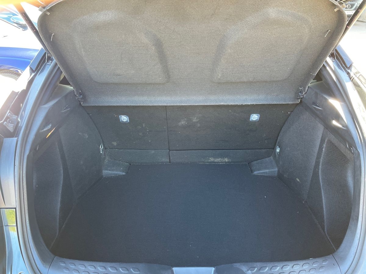 Used Toyota C-HR 2023 for sale - 78158807: Photo 12