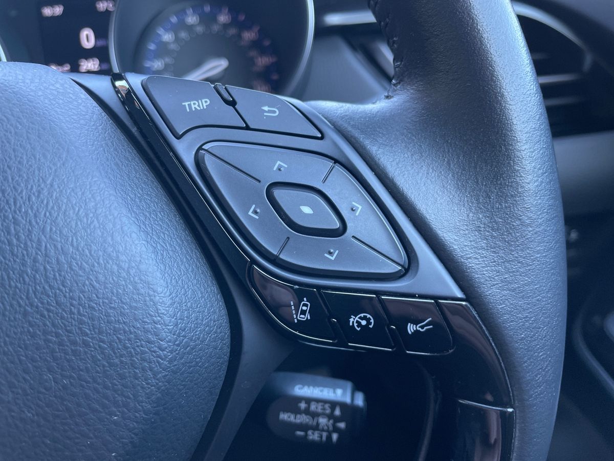 Used Toyota C-HR 2023 for sale - 78158807: Photo 17