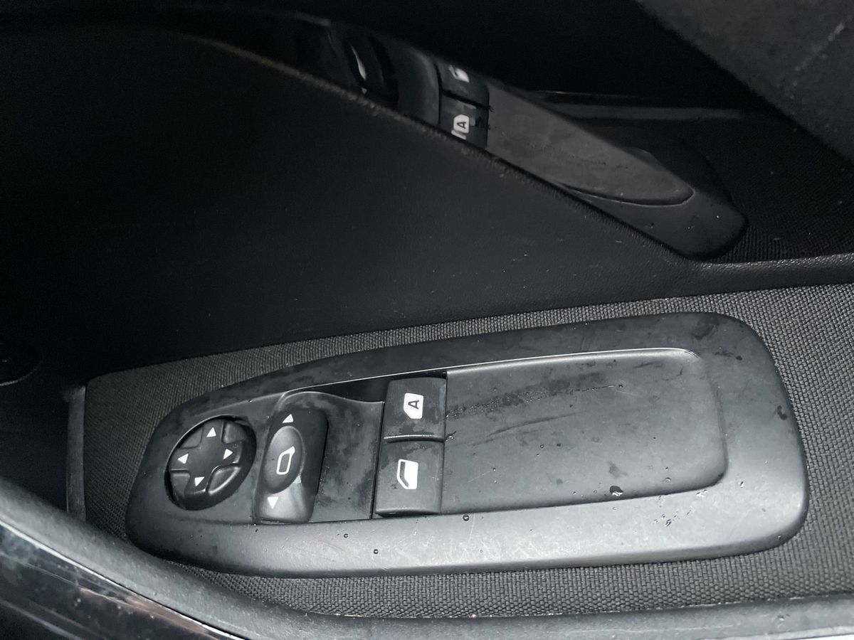 Used Peugeot 208 2018 for sale - 77552279: Photo 20