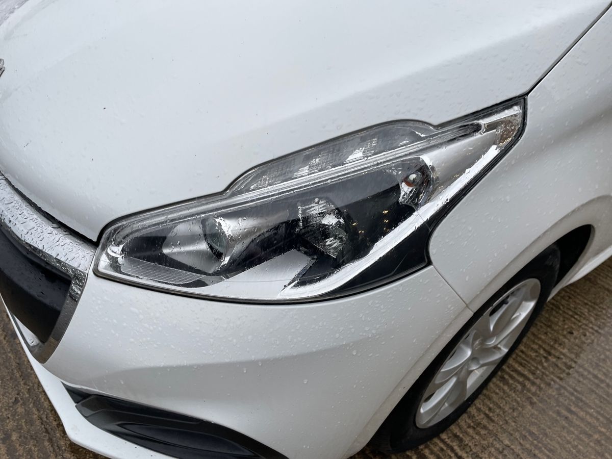Used Peugeot 208 2018 for sale - 77552279: Photo 21