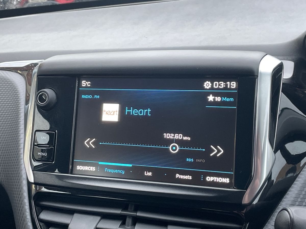 Used Peugeot 208 2018 for sale - 77552279: Photo 27