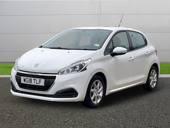 Used Peugeot 208 2018 for sale - 77552279: Photo