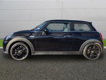 Used MINI Hatch 2021 for sale - 76731020: Photo