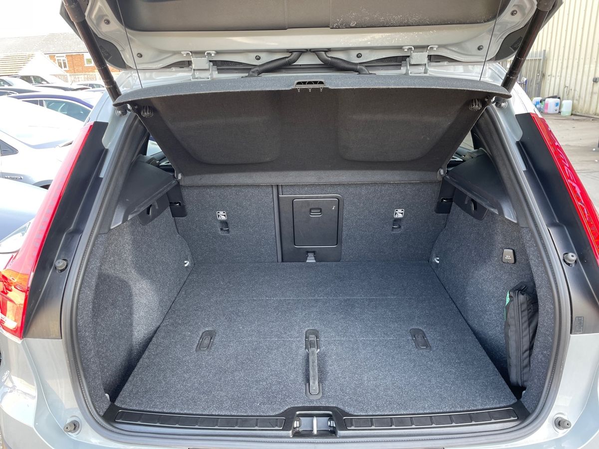 Used Volvo XC40 2024 for sale - 78172738: Photo 12