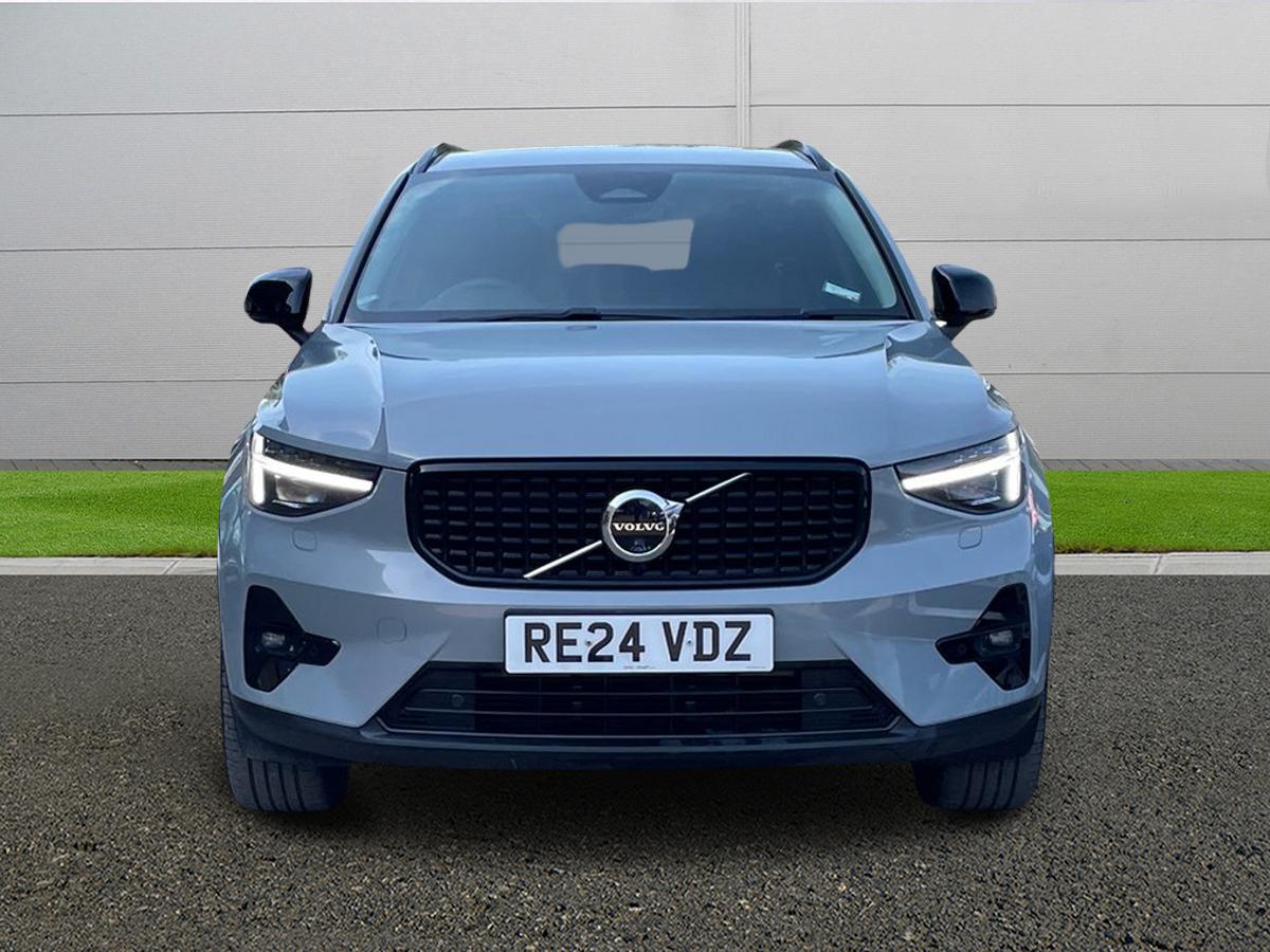 Used Volvo XC40 2024 for sale - 78172738: Photo 2