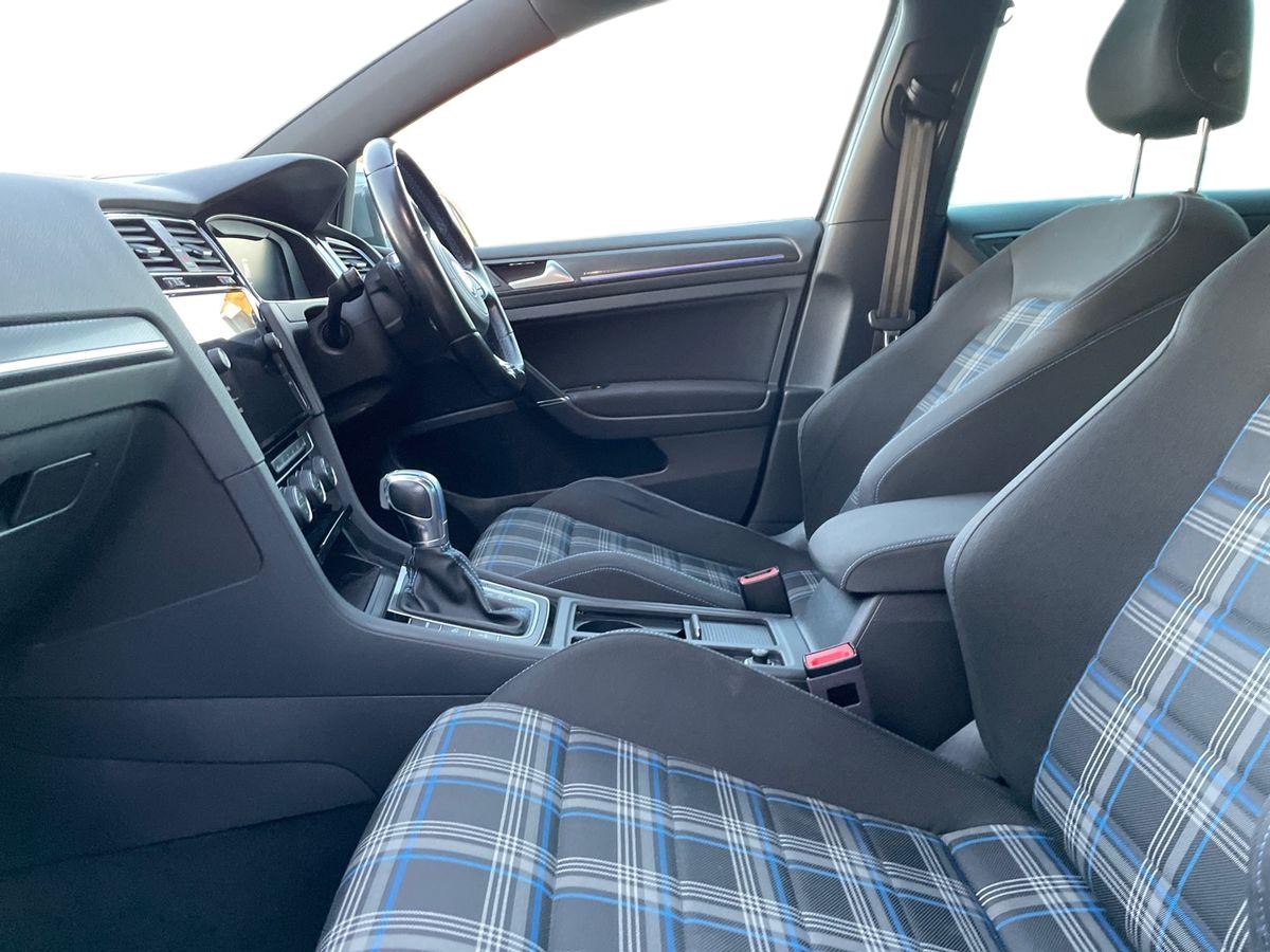 Used Volkswagen Golf 2018 for sale - 77660400: Photo 10