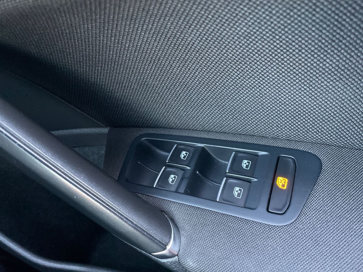 Used Volkswagen Golf 2018 for sale - 77660400: Photo 20