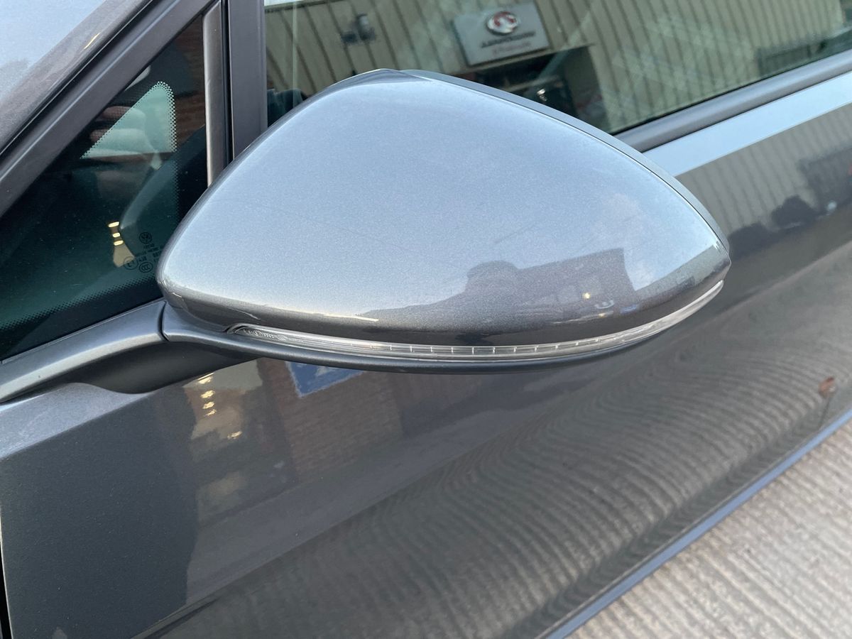 Used Volkswagen Golf 2018 for sale - 77660400: Photo 22