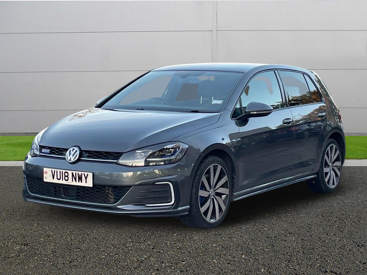 Used Volkswagen Golf 2018 for sale - 77660400: Photo 3