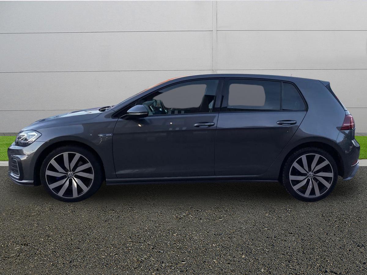 Used Volkswagen Golf 2018 for sale - 77660400: Photo 4