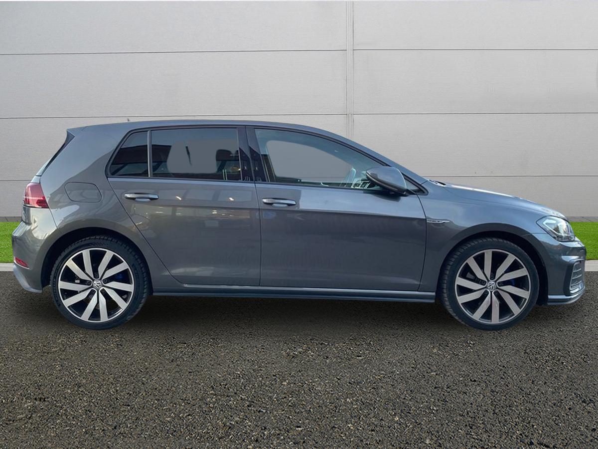 Used Volkswagen Golf 2018 for sale - 77660400: Photo 8