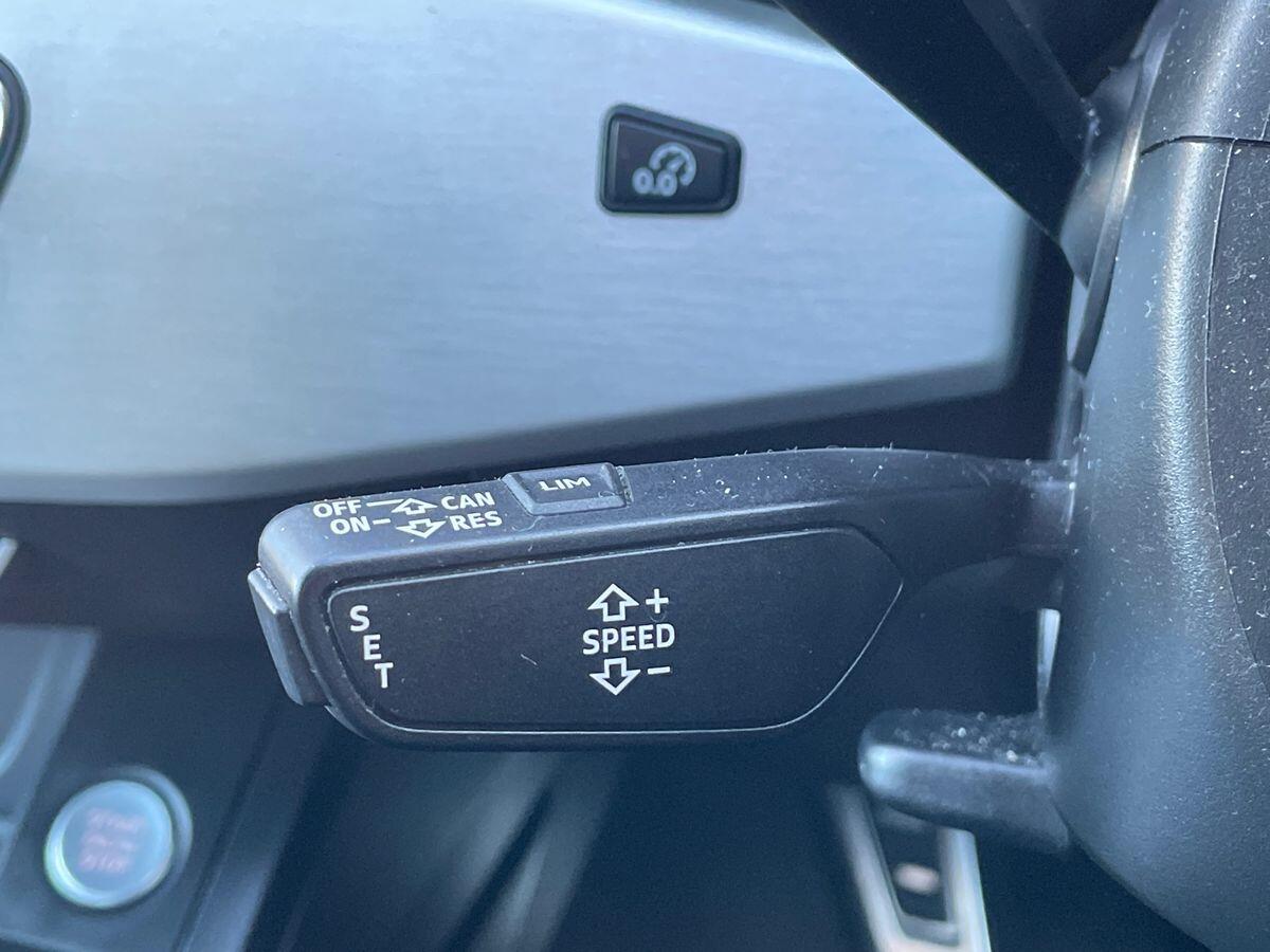 Used Audi A4 2017 for sale - 76730969: Photo 26