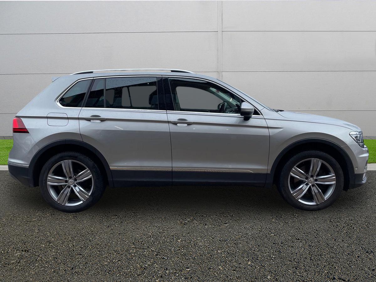 Used Volkswagen Tiguan 2017 for sale - 77256500: Photo 8