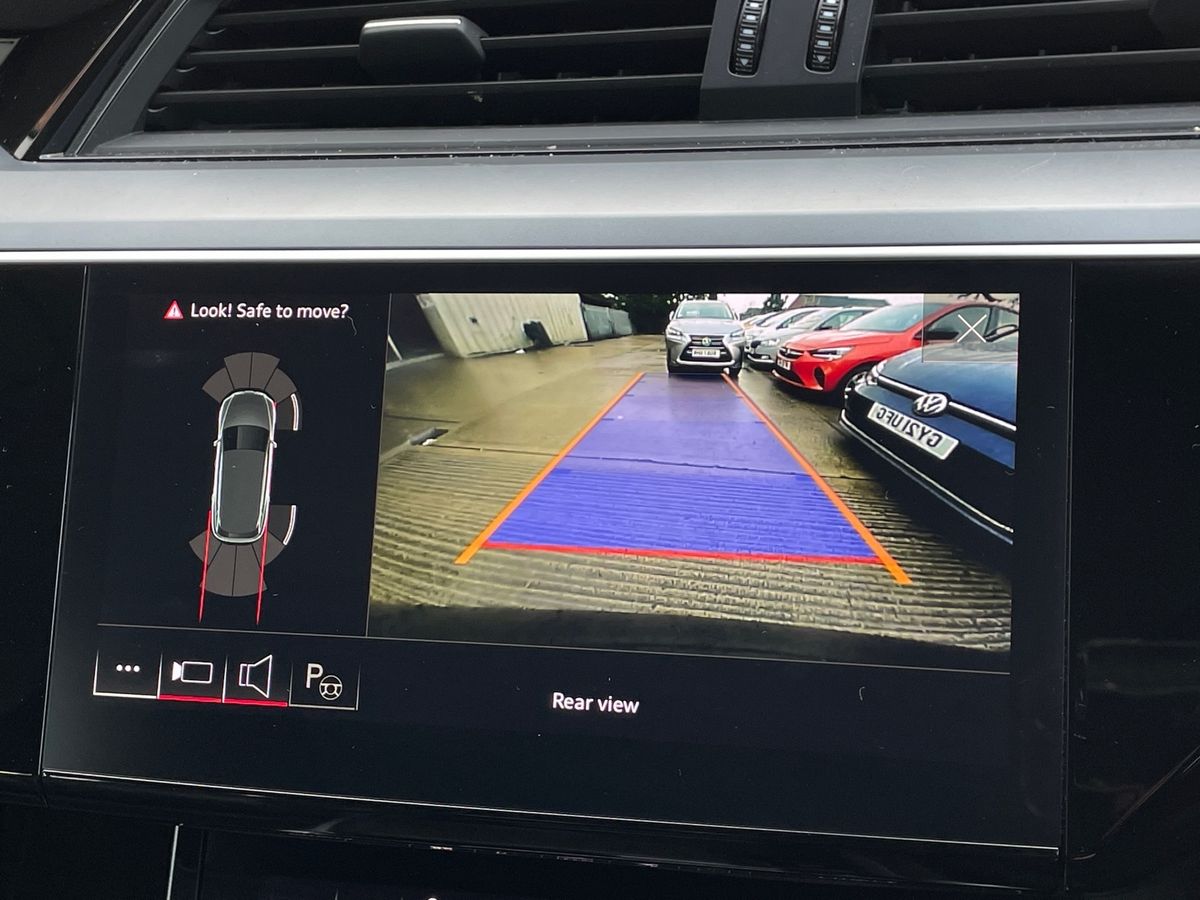 Used Audi e-tron 2021 for sale - 77239488: Photo 31