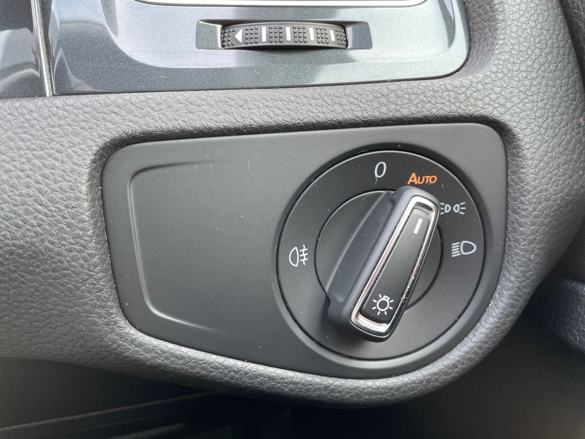 Used Volkswagen Golf 2018 for sale - 77031450: Photo 23