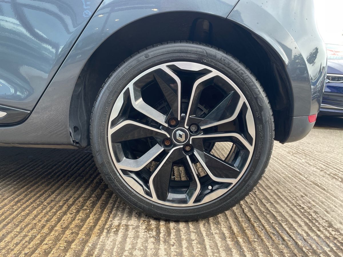 Used Renault Clio 2019 for sale - 77885459: Photo 9