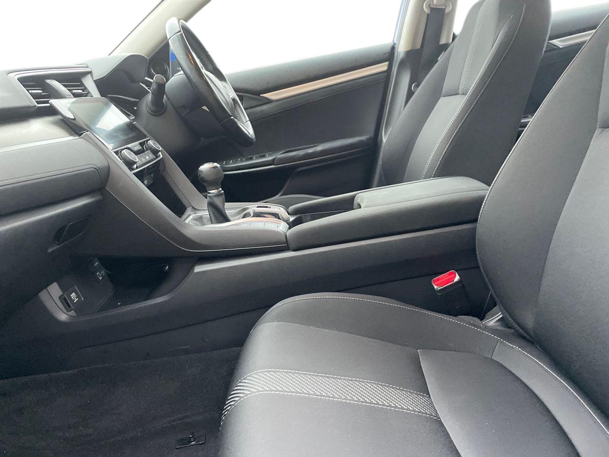 Used Honda Civic 2018 for sale - 77428090: Photo 10