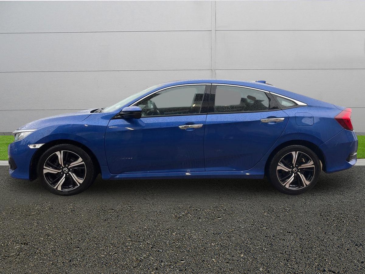 Used Honda Civic 2018 for sale - 77428090: Photo 4