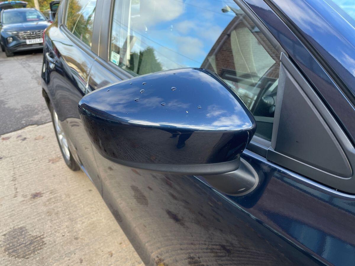 Used Mazda Mazda2 2015 for sale - 76730870: Photo 22