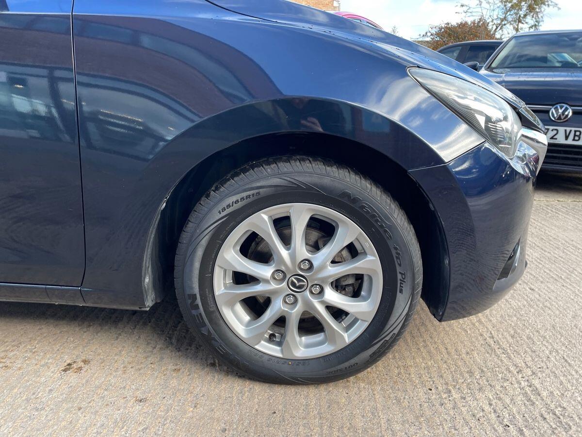 Used Mazda Mazda2 2015 for sale - 76730870: Photo 9