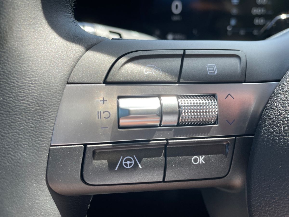 Used Hyundai KONA 2025 for sale - 77002436: Photo 16