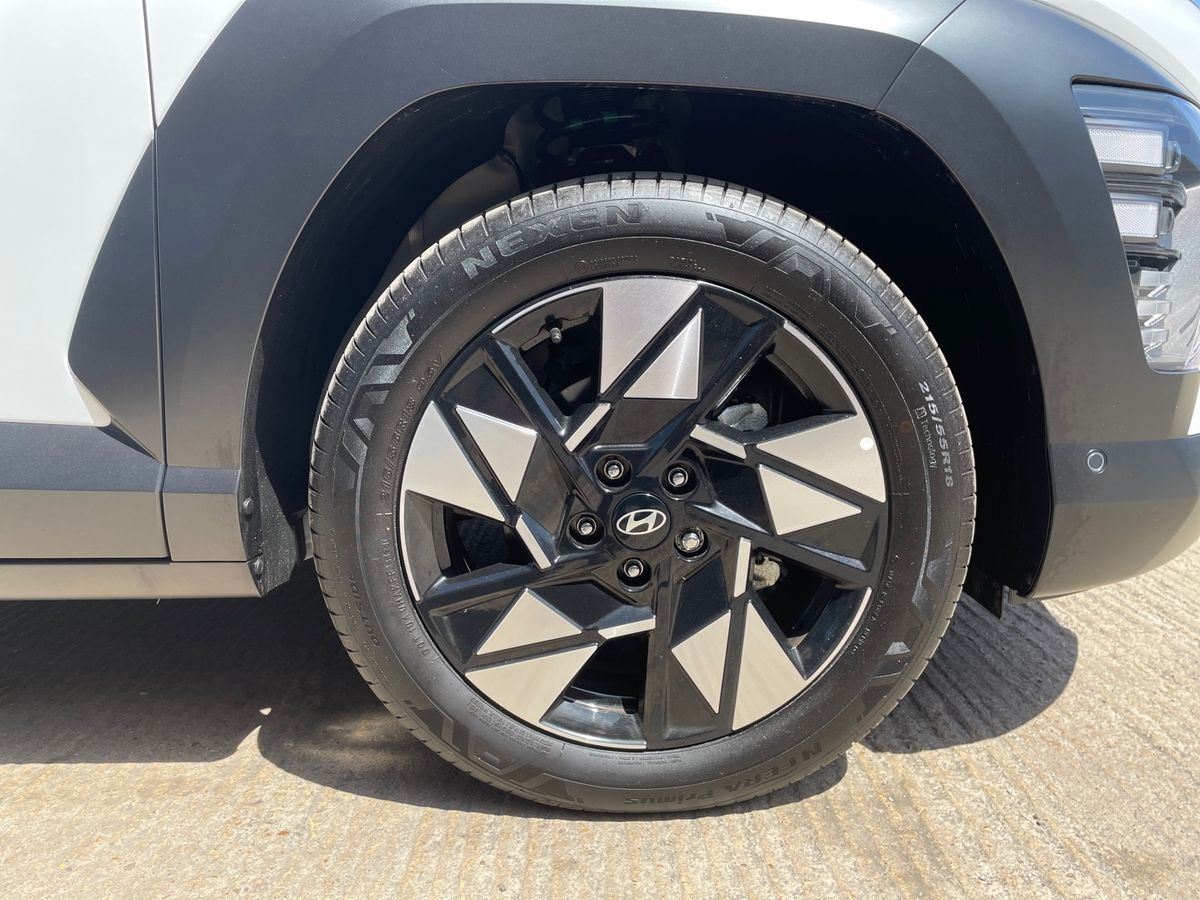 Used Hyundai KONA 2025 for sale - 77002436: Photo 9