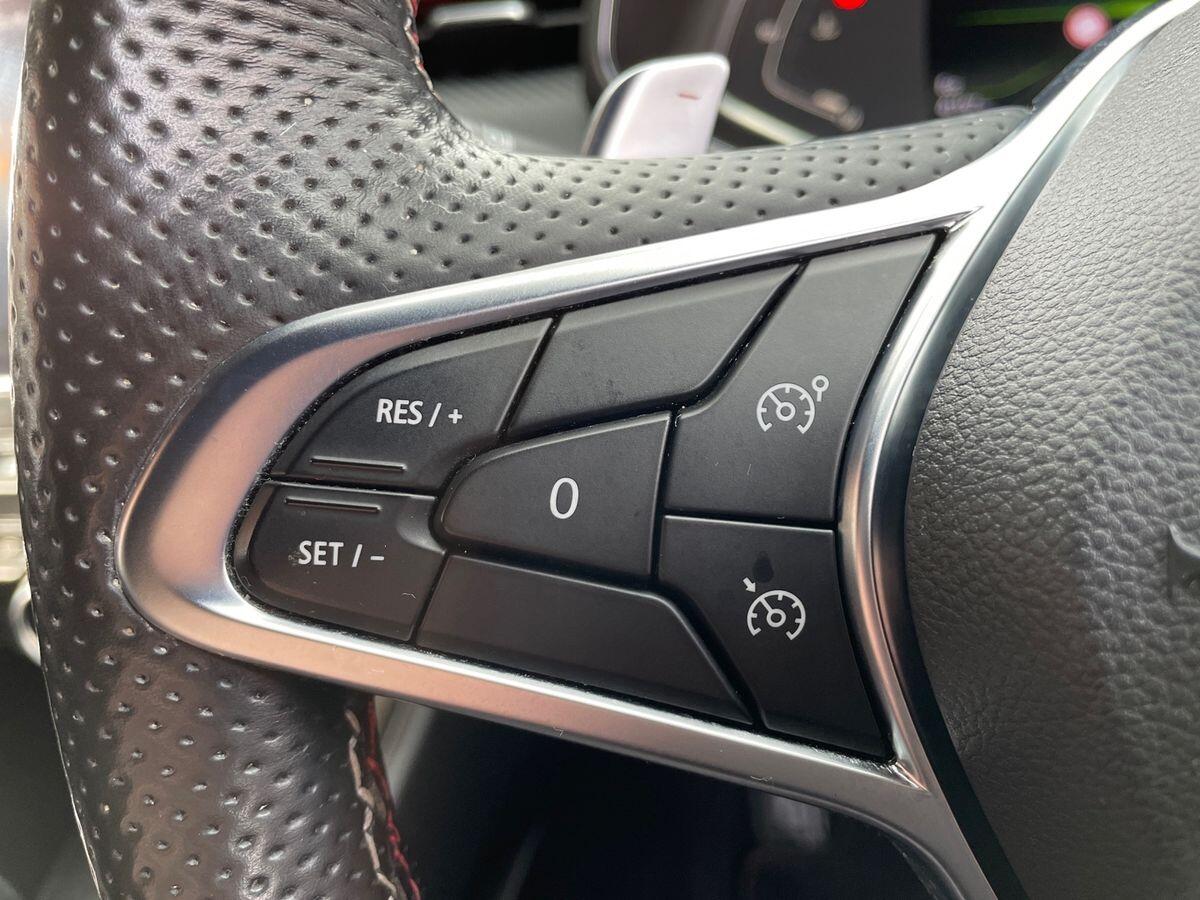 Used Renault Clio 2019 for sale - 76731015: Photo 16