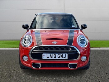 Used MINI Hatch 2019 for sale - 76731024: Photo
