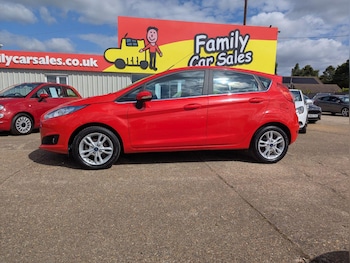 Used Ford Fiesta 2015 for sale - 74735800: Photo