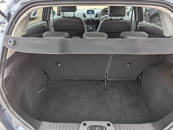 Used Ford Fiesta 2013 for sale - 76299112: Photo 11