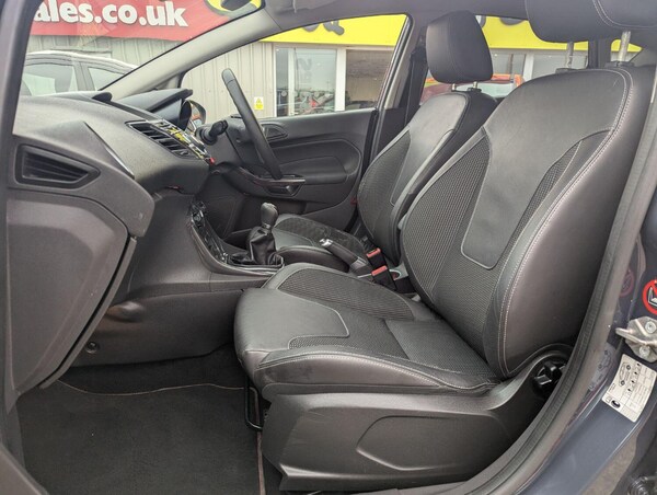 Used Ford Fiesta 2013 for sale - 76299112: Photo 14