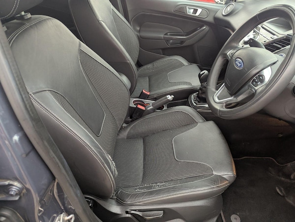 Used Ford Fiesta 2013 for sale - 76299112: Photo 3