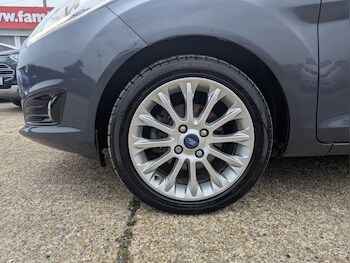 Used Ford Fiesta 2013 for sale - 76299112: Photo 4