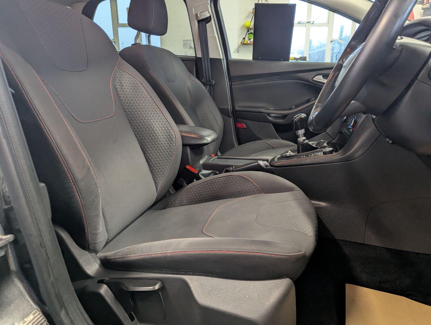 Used Ford Focus 2015 for sale - 76299113: Photo 16