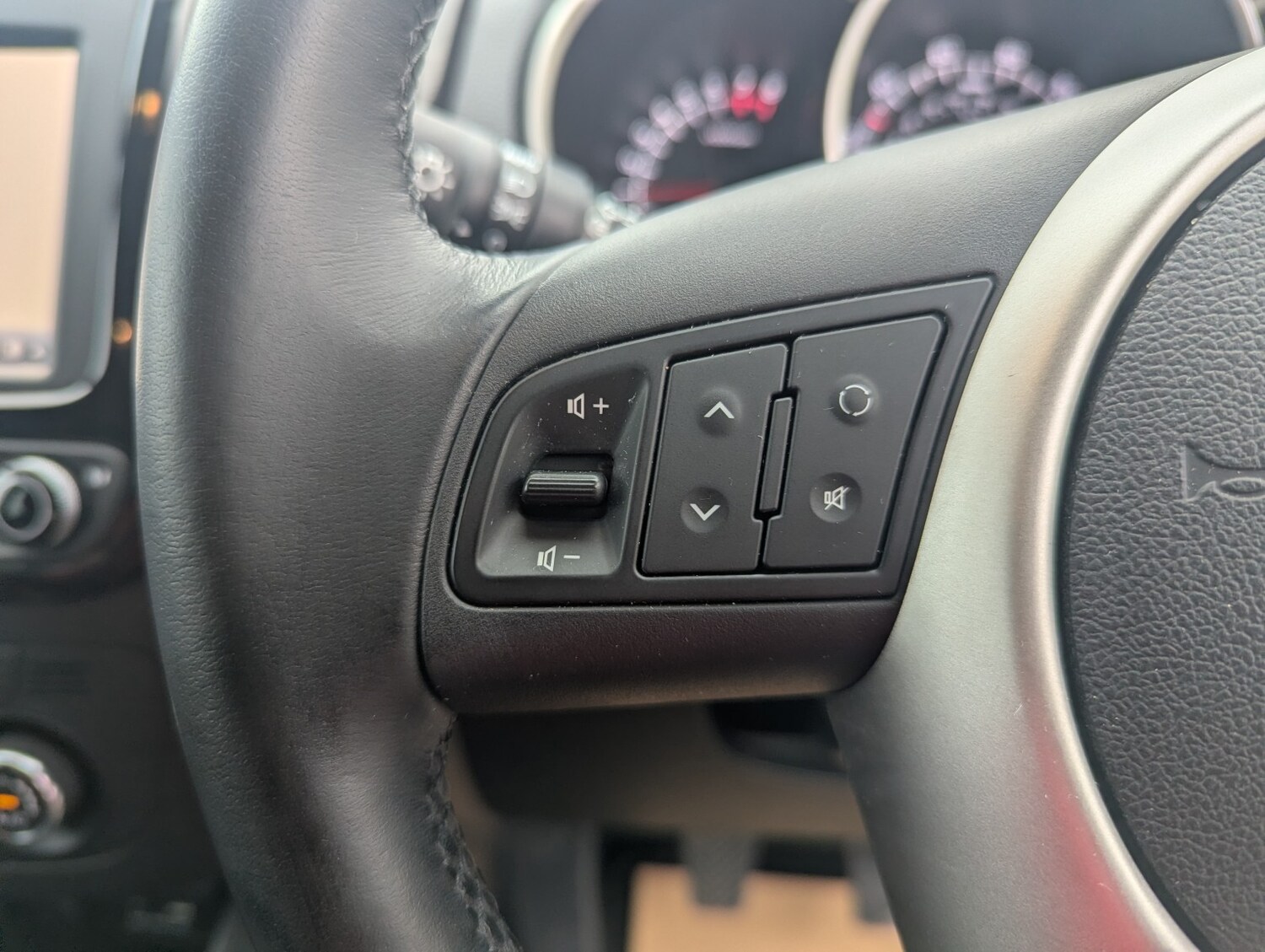 Used Kia Venga 2017 for sale - 77822324: Photo 30