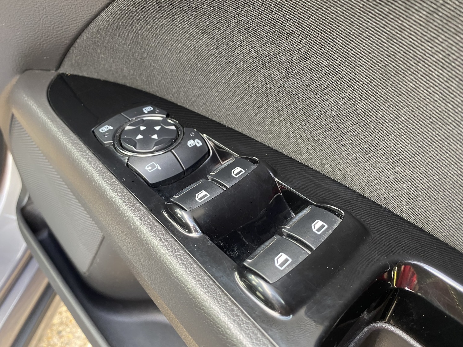 Used Ford Mondeo 2015 for sale - 76225242: Photo 26