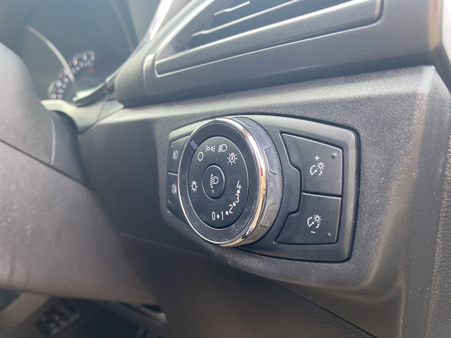 Used Ford Mondeo 2015 for sale - 76225242: Photo 29