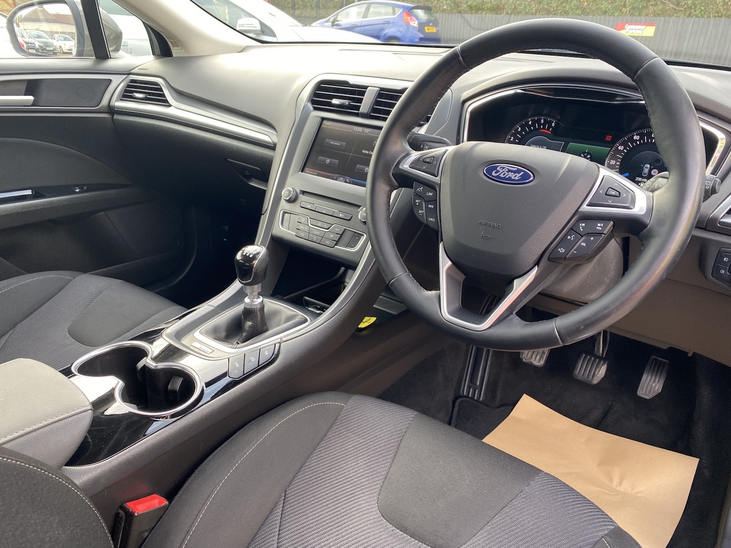Used Ford Mondeo 2015 for sale - 76225242: Photo 3