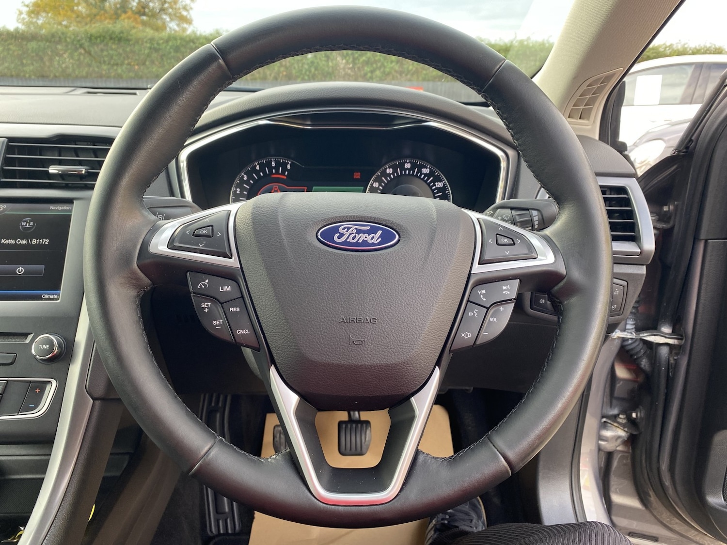 Used Ford Mondeo 2015 for sale - 76225242: Photo 33