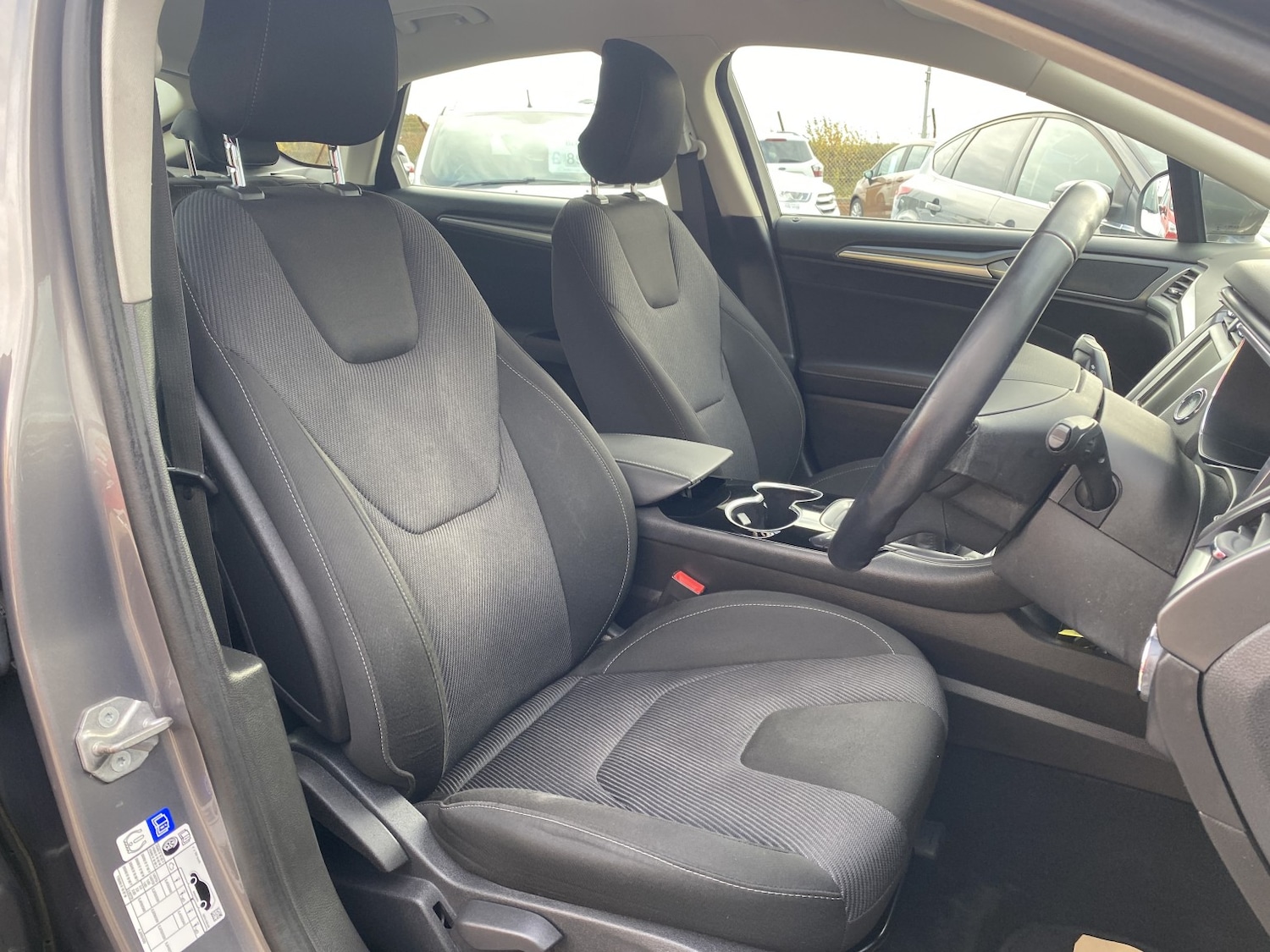 Used Ford Mondeo 2015 for sale - 76225242: Photo 34