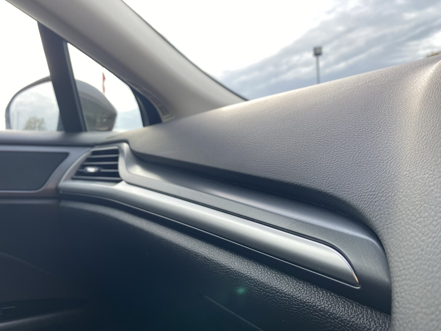 Used Ford Mondeo 2015 for sale - 76225242: Photo 45