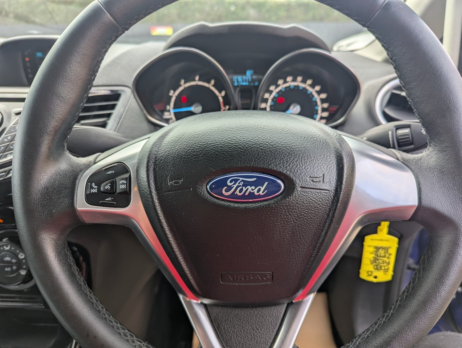 Used Ford Fiesta 2015 for sale - 76407596: Photo 11